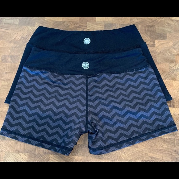 IAB MFG booty shorts - Picture 3 of 5